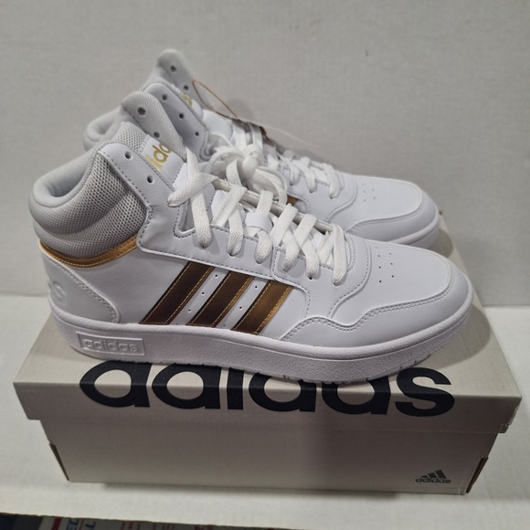 Adidas Women's Hoops 3.0 Mid Basketball Shoes Sneakers Size 8.5 New - Picture 3 of 16